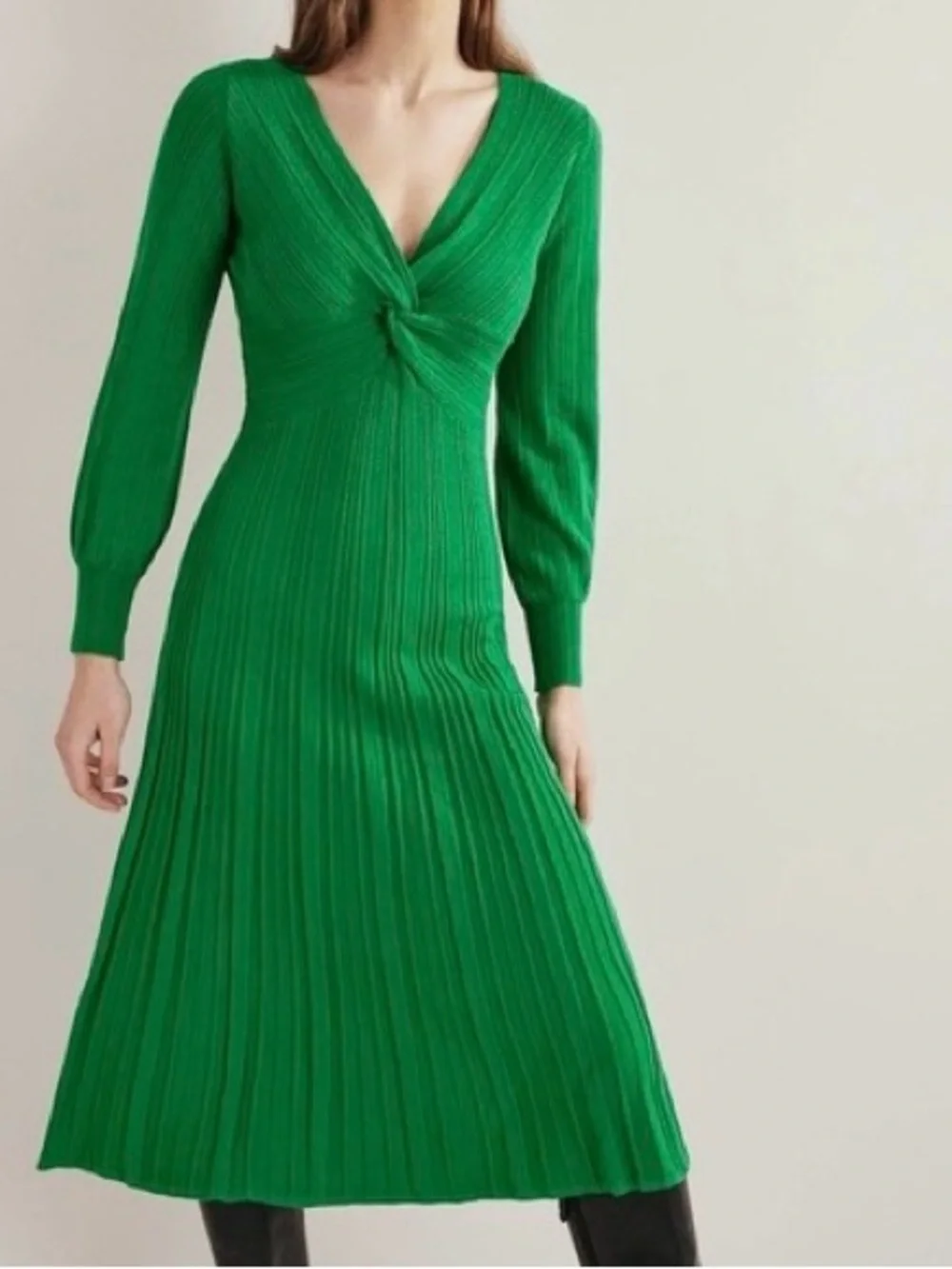 Boden Green V-Neck Twist Knit Midi Dress Size 10 - Picture 1 of 10